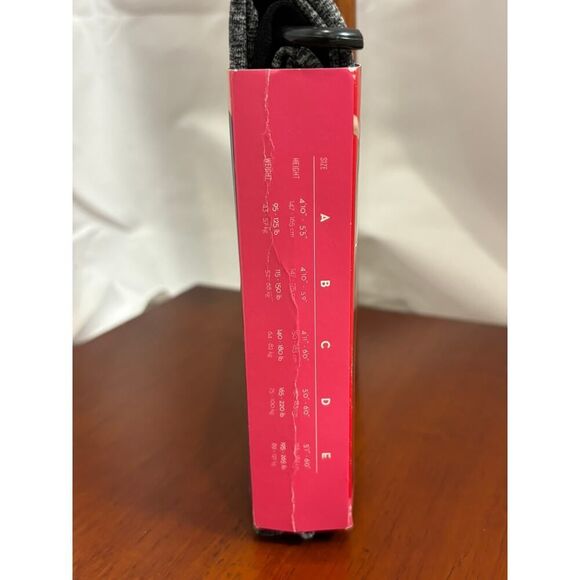 NWT Spanx Patterned Leg Tights Grey Size B - Picture 5 of 8